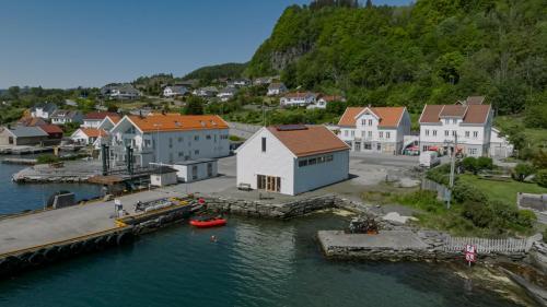 DJI 0835.00 00 18 07.Still019