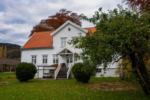 Nedstrand-Nov-2023-003-Nedstrand-072