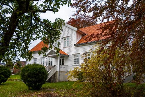 Nedstrand-Nov-2023-005-Nedstrand-076