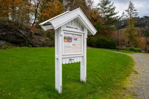 Nedstrand-Nov-2023-014-Nedstrand-089