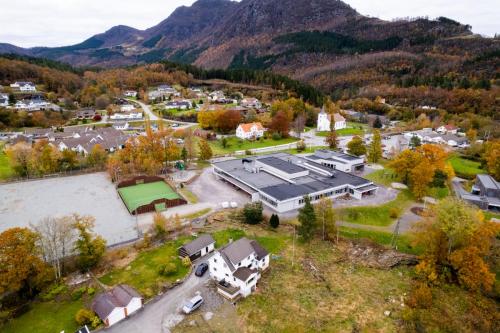 Nedstrand-Nov-2023-027-Nedstrand-112