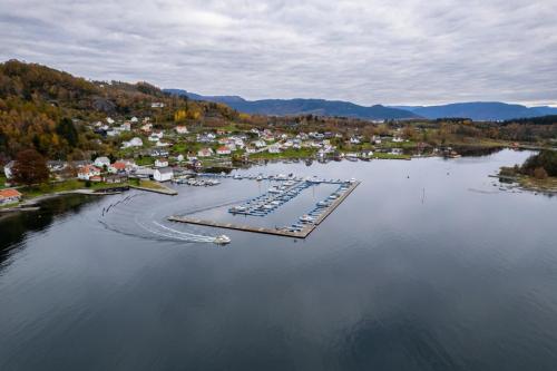 Nedstrand-Nov-2023-049-Nedstrand-059