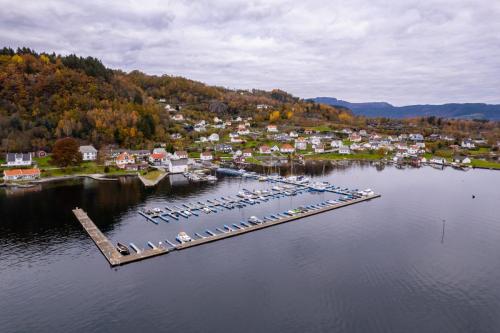 Nedstrand-Nov-2023-052-Nedstrand-080