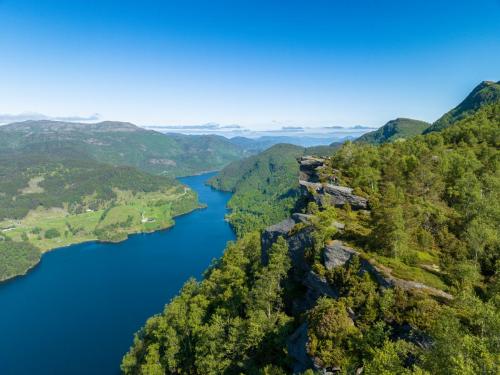 Nedstrand-Nov-2023-060-Nedstrand-118